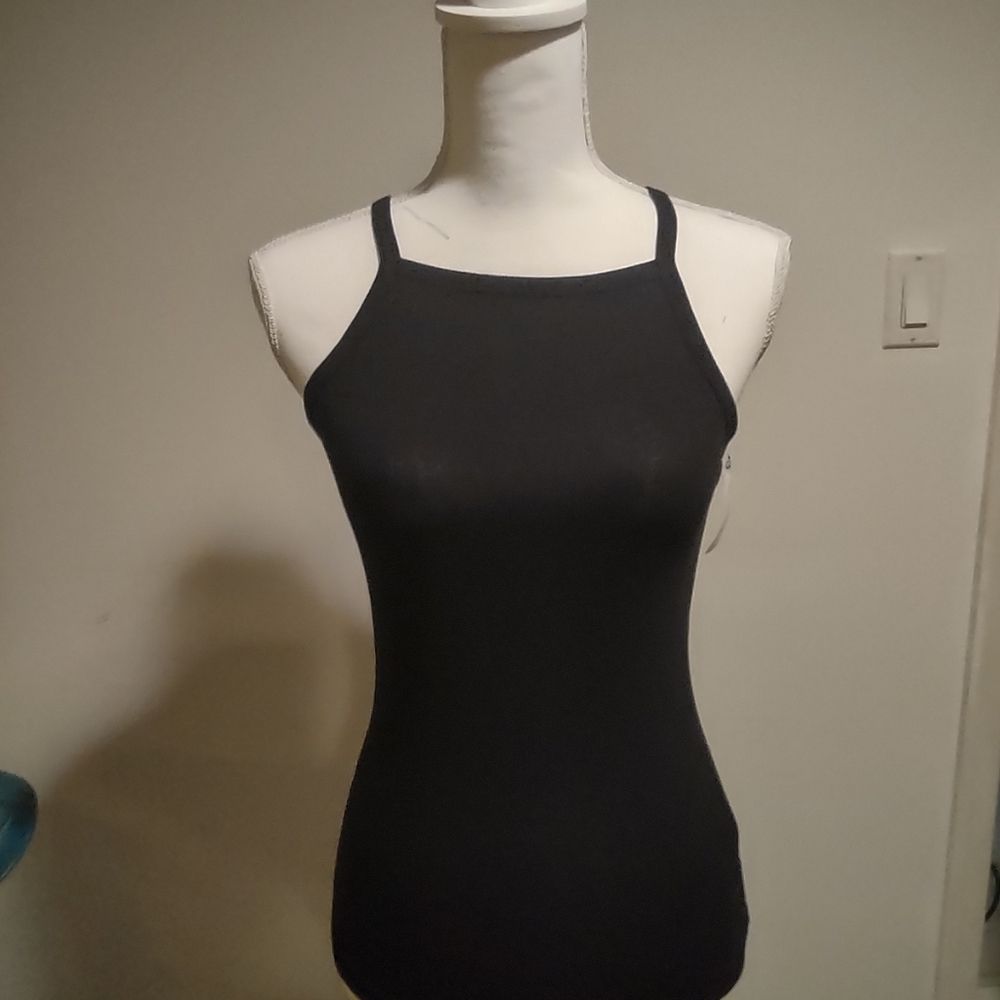 Black tanktop